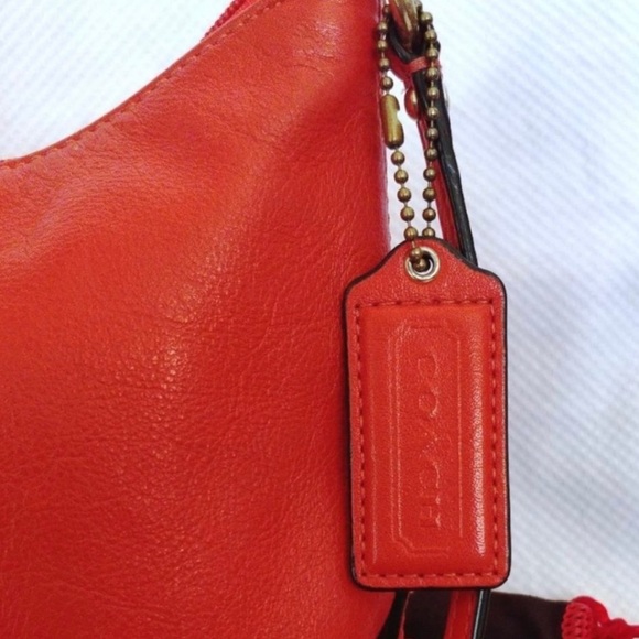 EUC Vintage Coach Ashley Mini Leather Swingpack in Persimmon Red - Picture 3 of 8